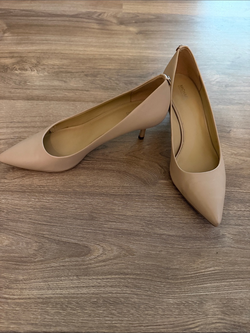 Michael Kors | Pointed-Toe Kitten Heel | Size 10